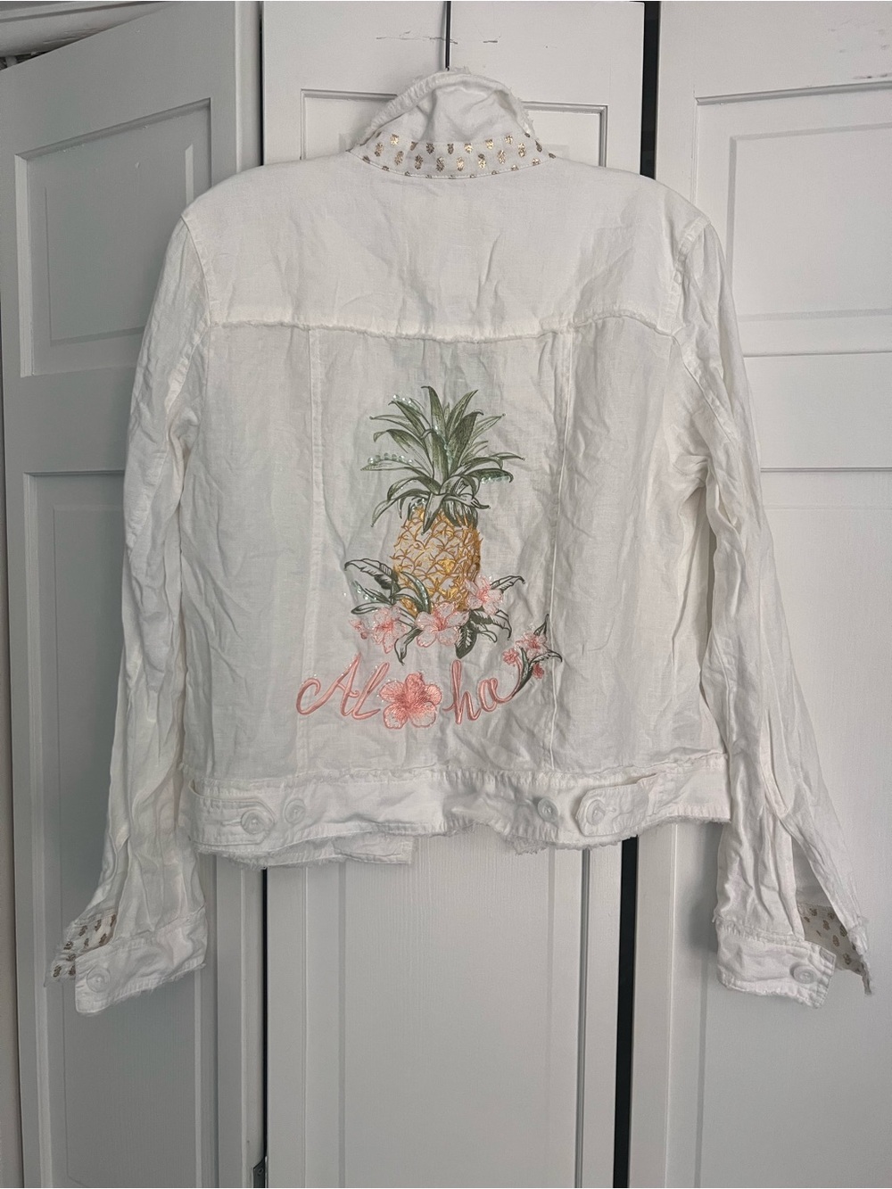Tommy Bahama White Pineapple 'Aloha' Embroidered Utility Jacket
